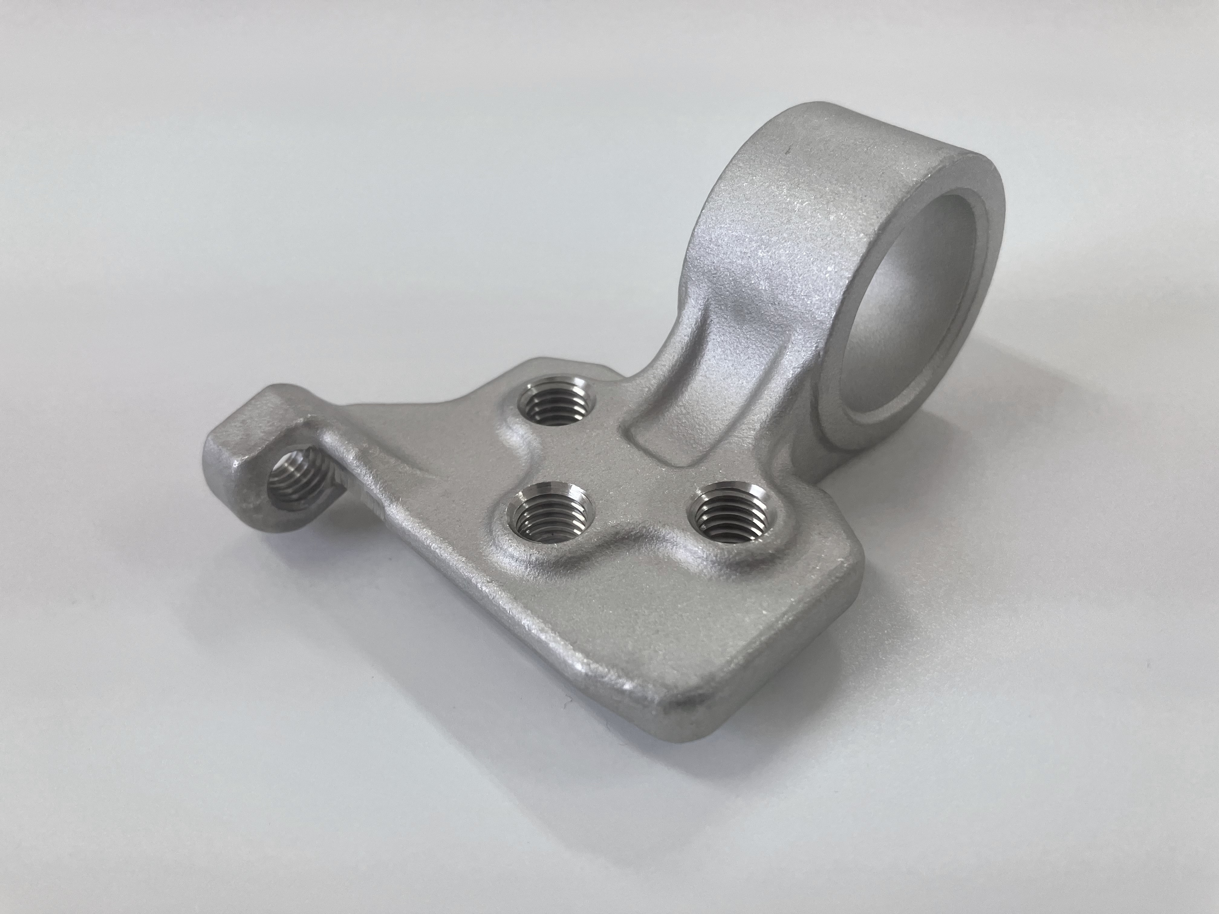 铸就轨道交通安全与未来：高铁地铁轨道车辆不锈钢配件生产的领航者